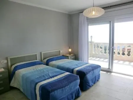 Sleeps 9 Lloret de Mar